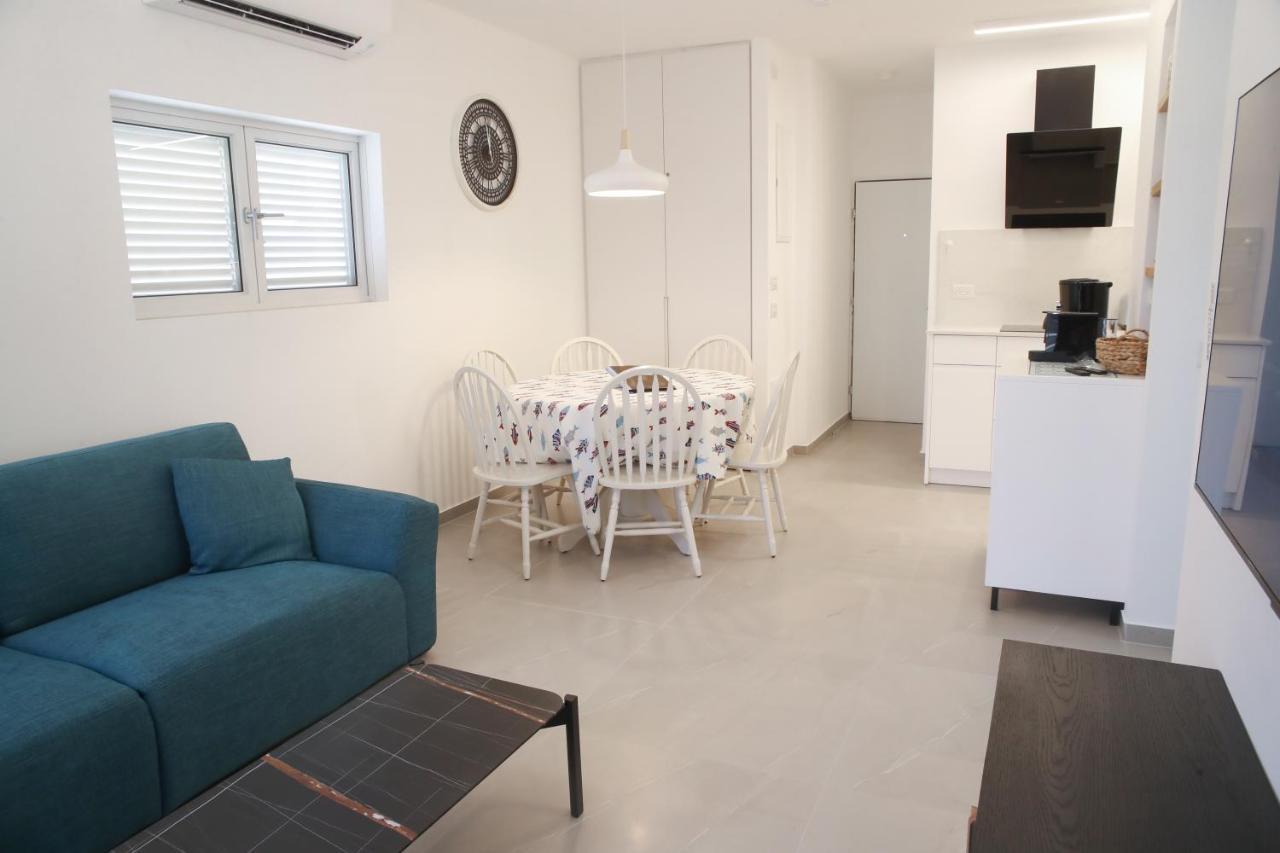Bugrashov - Charming, Amazing & Quiet 2 Rooms Tel Aviv Exteriör bild